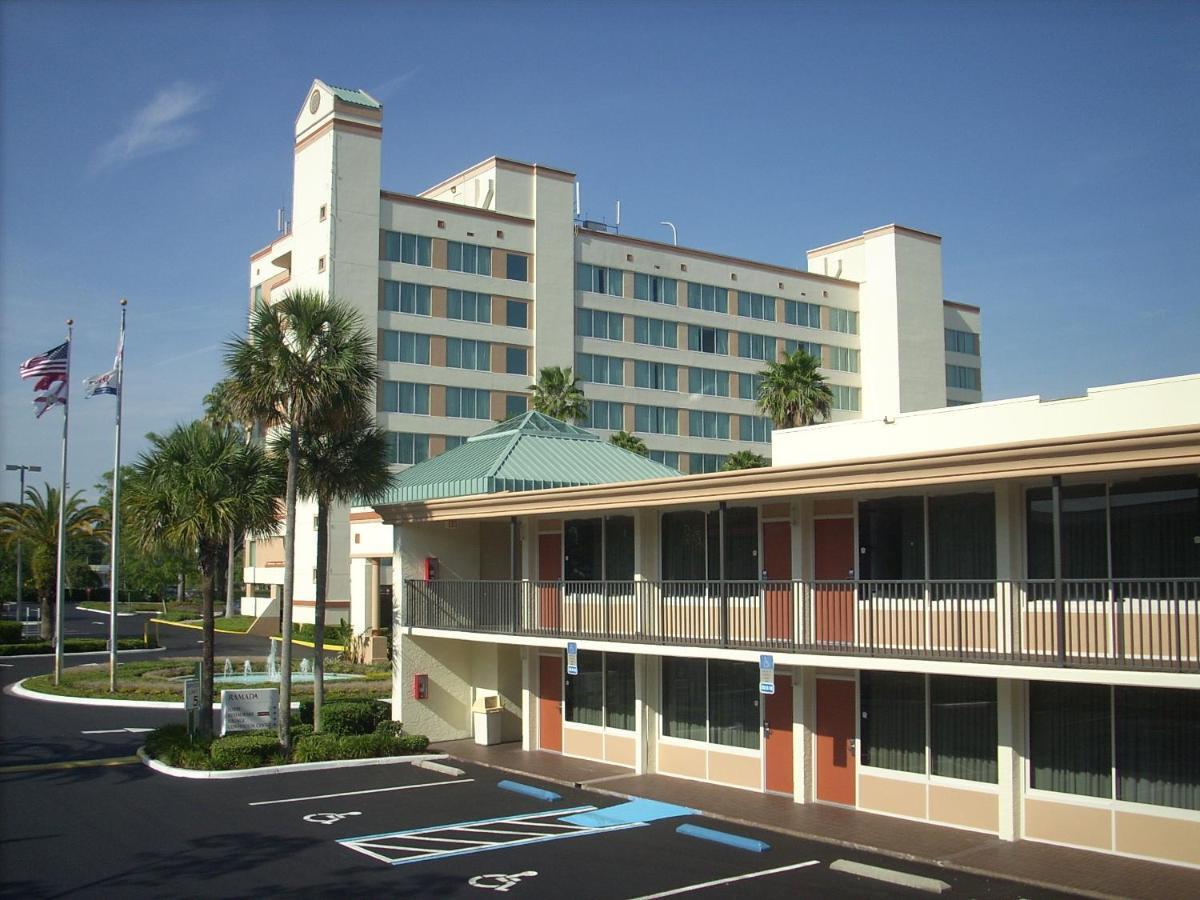 Ramada By Wyndham Kissimmee Gateway Hotel Orlando Exterior foto